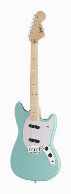 Squier Sonic Mustang MN DPB fotografato frontalmente