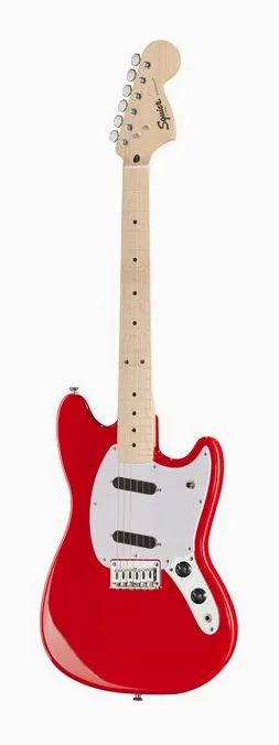 Squier Sonic Mustang MN Torino Red inquadrato di fronte su sfondo neutro