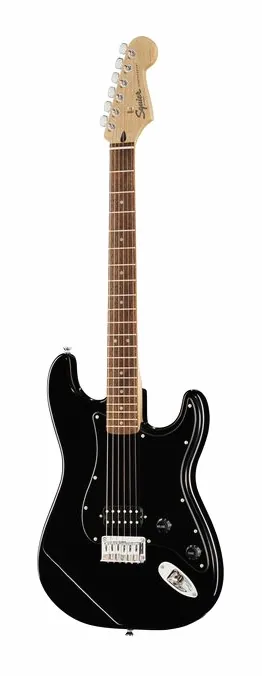 Squier Sonic Strat HT H Black inquadrato di fronte su sfondo neutro