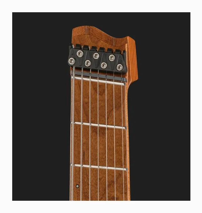 Strandberg Boden Standard N2.7 Black, corpo e verniciatura in primo piano