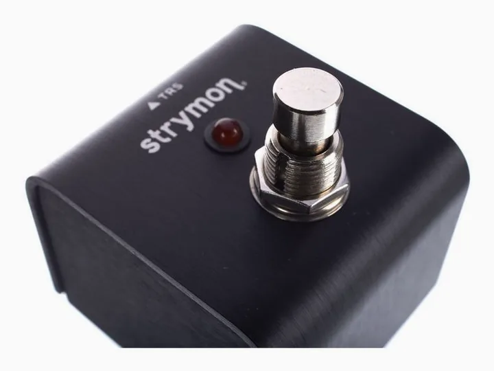 Strymon MiniSwitch, ingressi e uscite laterali