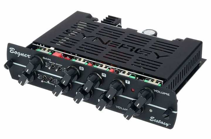 Synergy Bogner Ecstasy inquadrato di fronte su sfondo neutro