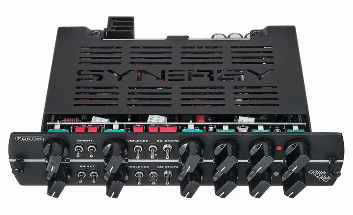 Synergy Fortin Killer Kali Preamp, angolo del cabinet