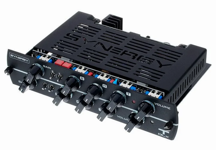 Synergy TW/DLX in primo piano frontale