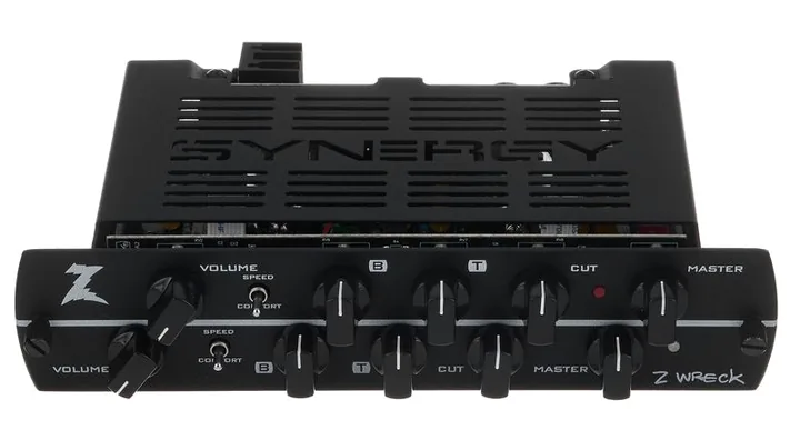 Synergy Z Wreck Preamp, manopole e selettore dei canali