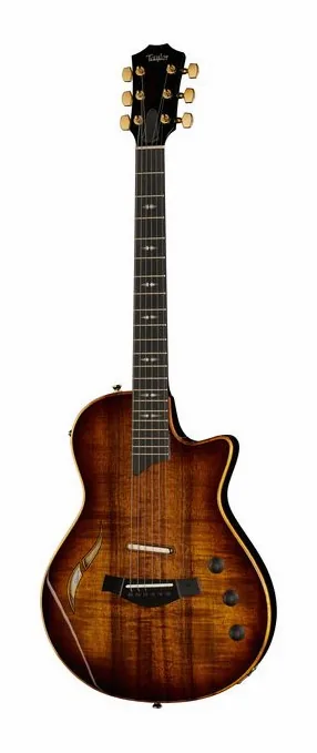 Taylor T5z Custom Koa inquadrato di fronte su sfondo neutro