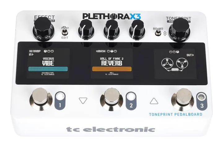tc electronic Plethora X3, footswitch in primo piano
