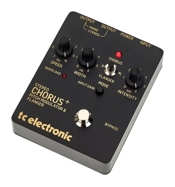 tc electronic SCF Gold Chorus/Flanger in primo piano frontale