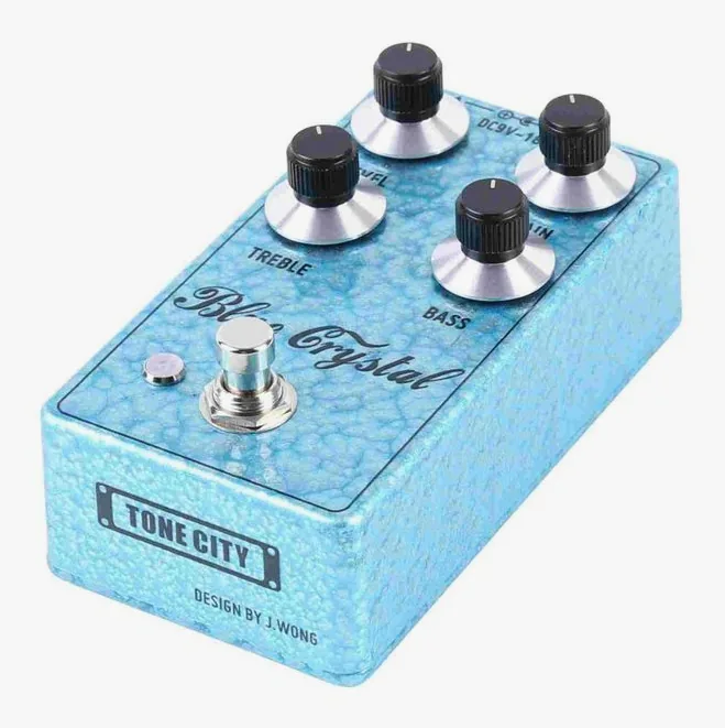 Tone City Blue Crystal Overdrive in primo piano frontale