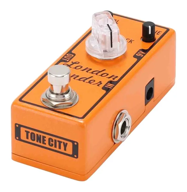 Tone City London Bender Fuzz in primo piano frontale