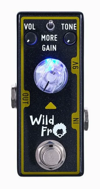 Tone City Wild Fro - Distortion, footswitch in primo piano