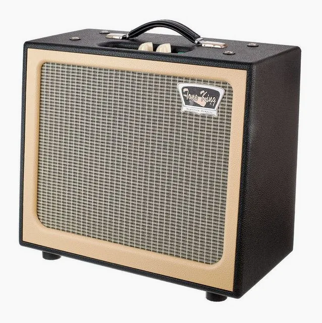 Tone King Gremlin BK in primo piano frontale