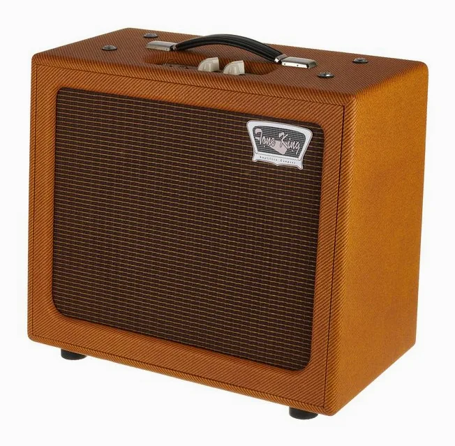 Tone King Gremlin Tweed inquadrato di fronte su sfondo neutro