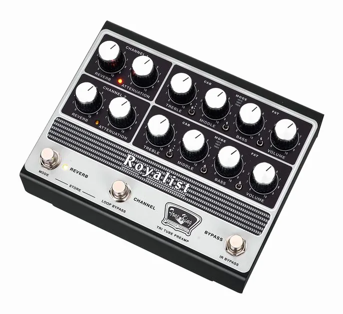 Tone King Royalist MKII Tri-Tube Preamp in primo piano frontale