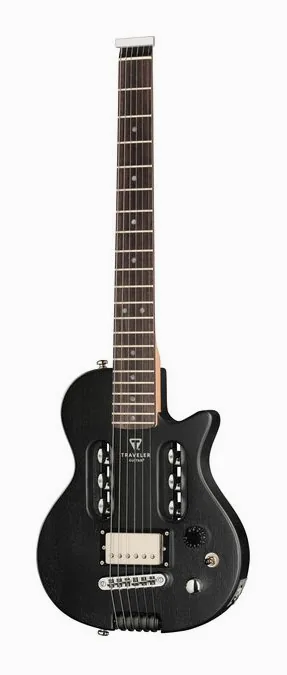 Traveler Guitar EG-1 MOD-X Matte Black inquadrato di fronte su sfondo neutro