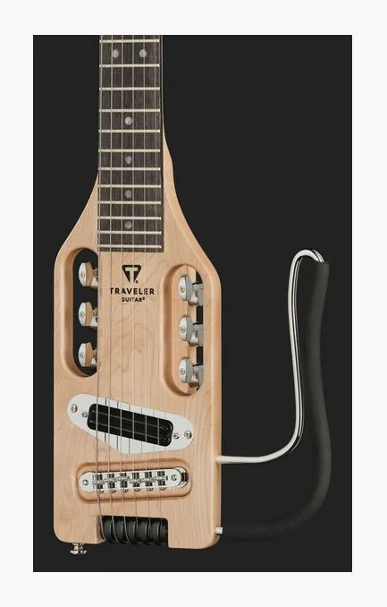 Traveler Guitar Electric Ultra-Light Maple, corpo e verniciatura in primo piano