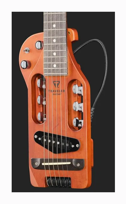 Traveler Guitar Traveler Pro Series Maple AB, paletta con meccaniche e logo