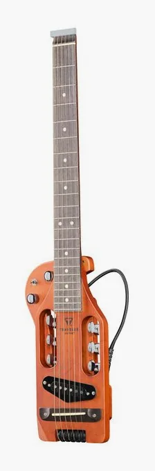 Traveler Guitar Traveler Pro Series Maple AB inquadrato di fronte su sfondo neutro