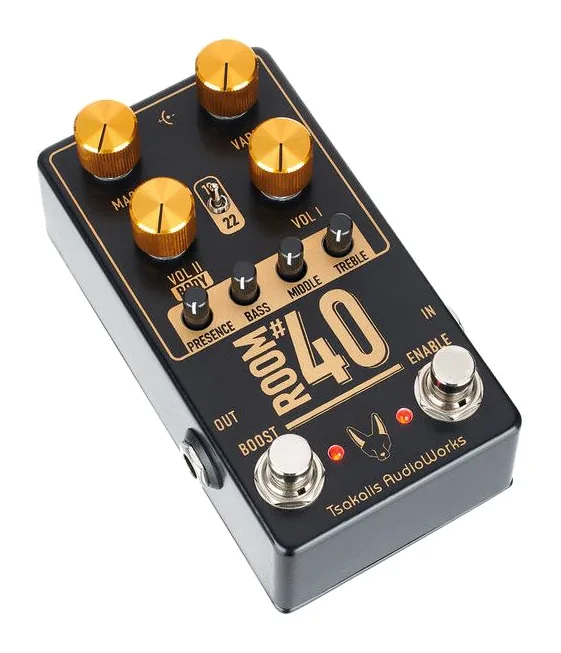 Tsakalis AudioWorks Room #40 Overdrive, connettori sul retro dell'unita