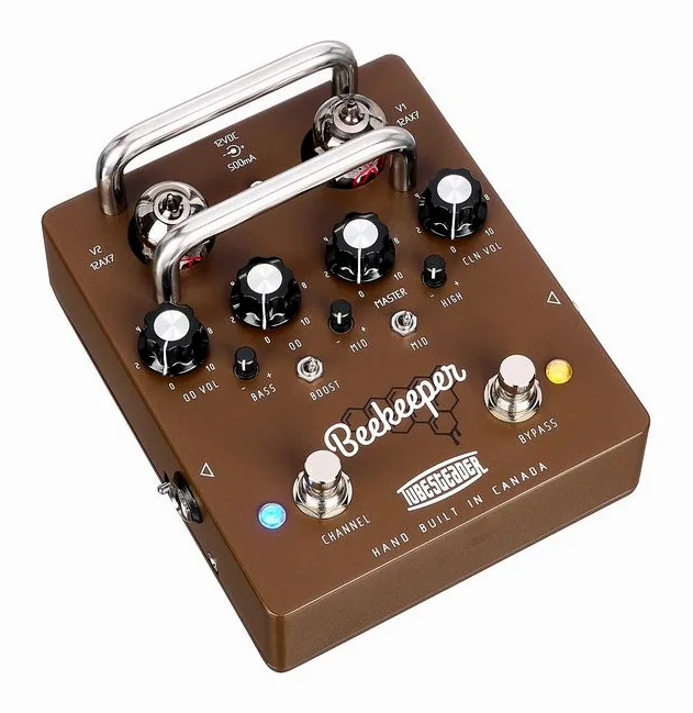Tubesteader Beekeeper Preamp/Overdrive, connettori sul retro dell'unita
