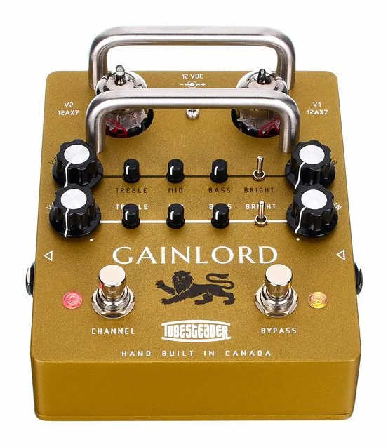 Tubesteader Gainlord Tube Pre/Overdrive, footswitch in primo piano