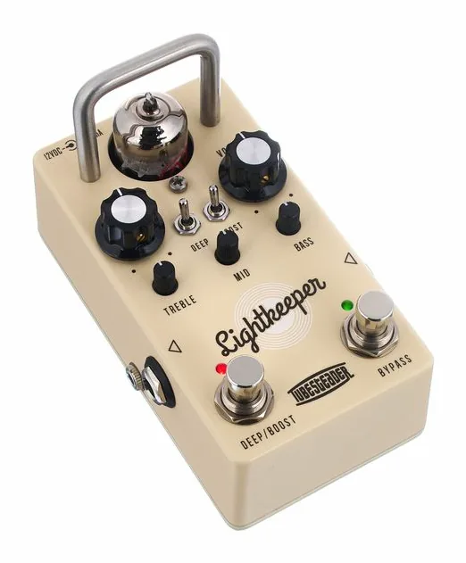 Tubesteader Lightkeeper v2 Pre/Overdrive, connettori sul retro dell'unita