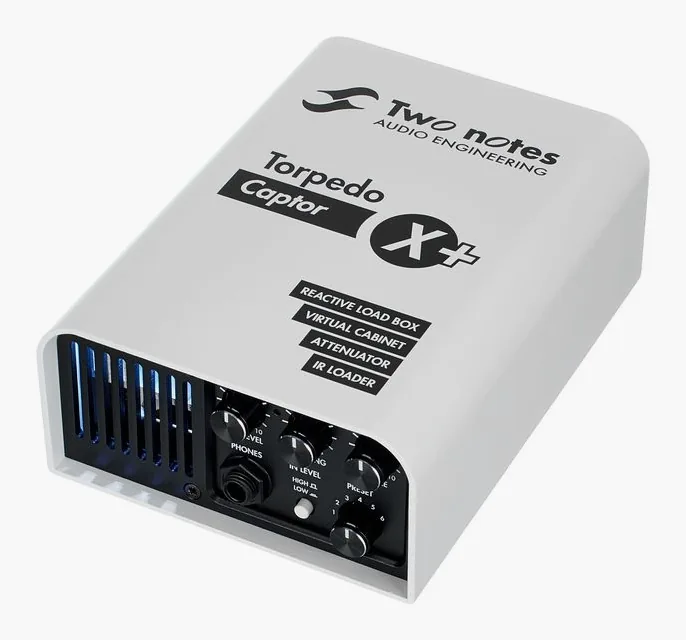 Two Notes Torpedo Captor X + 16 Ohms, logo e finiture del pannello frontale
