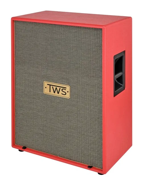 TWS Cali 2x12 Vertical XL Cab visto di fronte