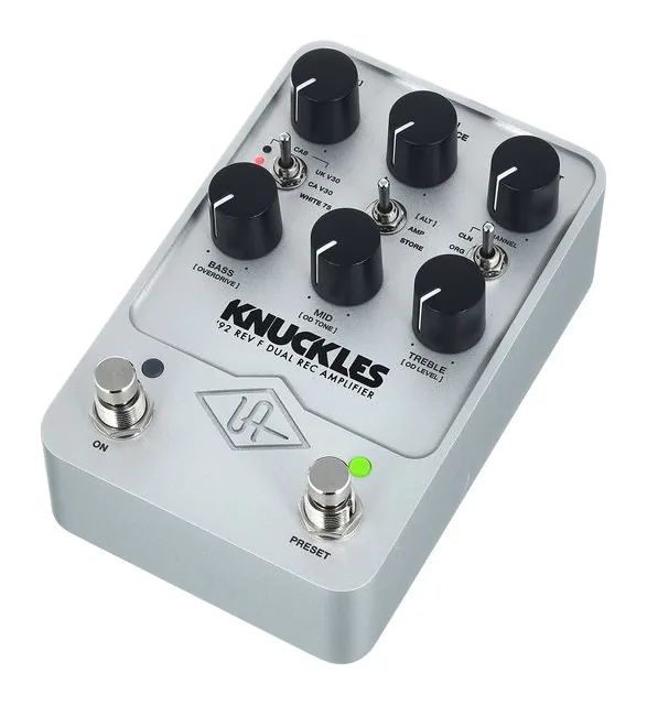 Universal Audio UAFX Knuckles in primo piano frontale