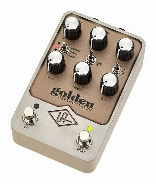 Universal Audio UAFX Golden Reverberator visto di fronte