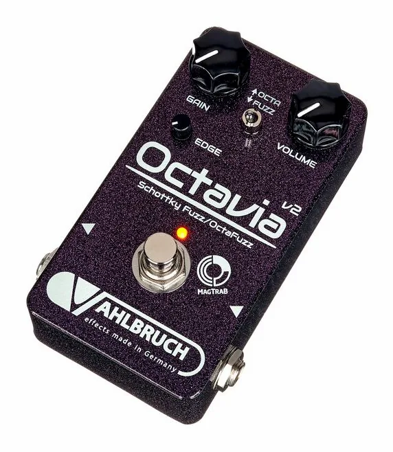 Vahlbruch Octavia v2 Fuzz/Octa visto di fronte