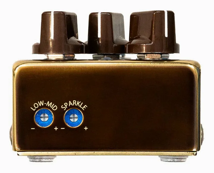Vemuram Butter Machine Overdrive, footswitch in primo piano