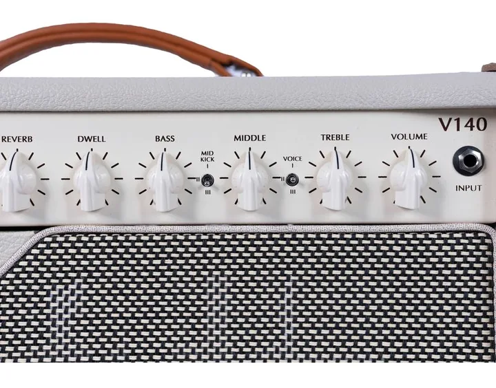 Victory Amplifiers V140 Super Duchess MKII Head, maniglia e finiture superiori