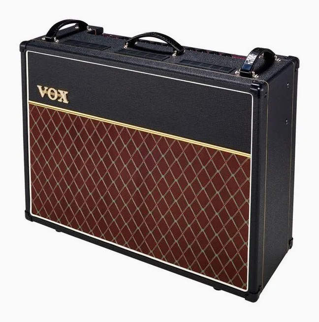 Vox AC30 C2 inquadrato di fronte su sfondo neutro