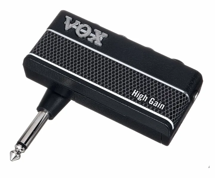 Vox AmPlug 3 High Gain inquadrato di fronte su sfondo neutro