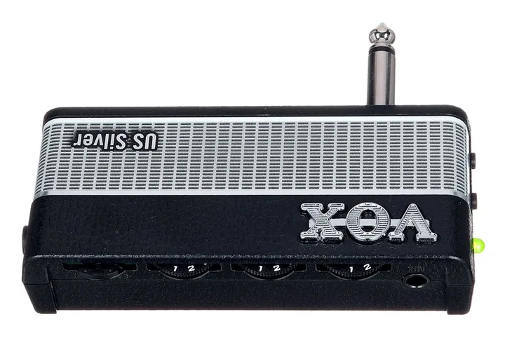 Vox AmPlug 3 US Silver, footswitch in primo piano