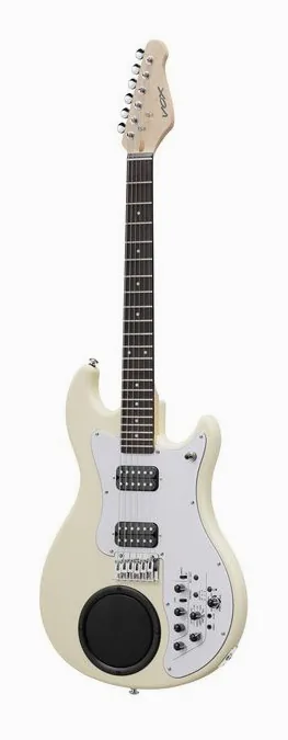 Vox APC-2 White inquadrato di fronte su sfondo neutro