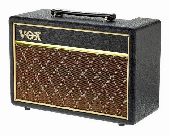 Vox Pathfinder 10 in primo piano frontale