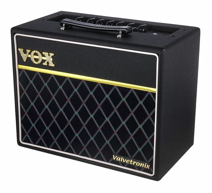 Vox Valvetronix 20 Classic Blue inquadrato di fronte su sfondo neutro