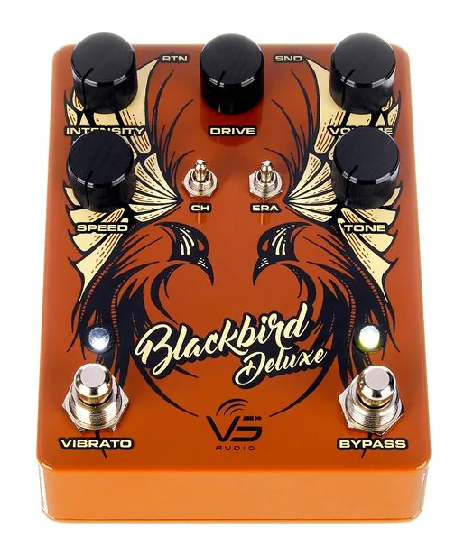 VS Audio Blackbird Deluxe Overdrive, footswitch in primo piano