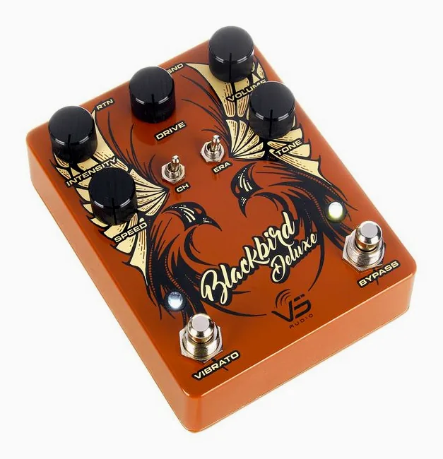 VS Audio Blackbird Deluxe Overdrive, ingressi e uscite laterali
