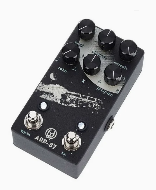 Walrus Audio ARP-87 in primo piano frontale