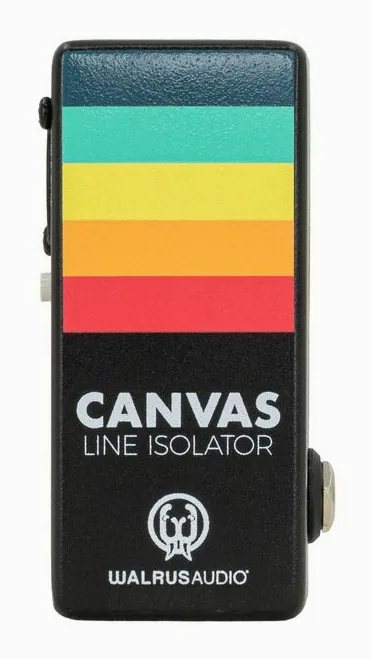 Walrus Audio Canvas Nano Line Isolator, footswitch in primo piano