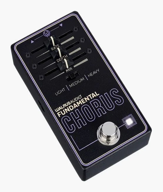 Walrus Audio Fundamental Chorus, manopole viste dall'alto