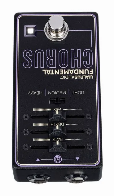 Walrus Audio Fundamental Chorus, connettori sul retro dell'unita
