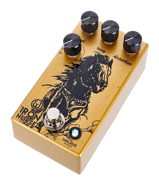 Walrus Audio Iron Horse V3 in primo piano frontale