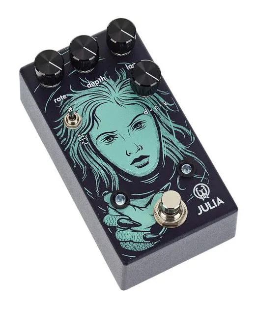 Walrus Audio Julia V2, footswitch in primo piano