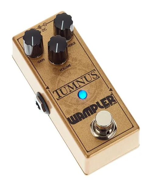 Wampler Tumnus Overdrive V2, footswitch in primo piano