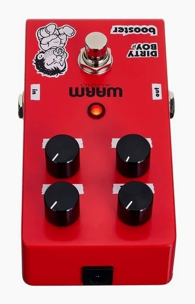 Warm Audio Dirty Boy Jr. Booster, footswitch in primo piano