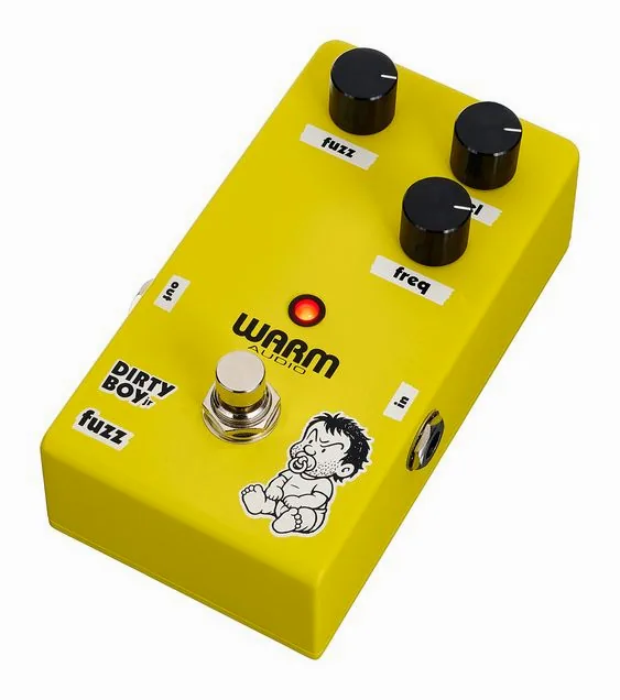 Warm Audio Dirty Boy Jr. Fuzz inquadrato di fronte su sfondo neutro